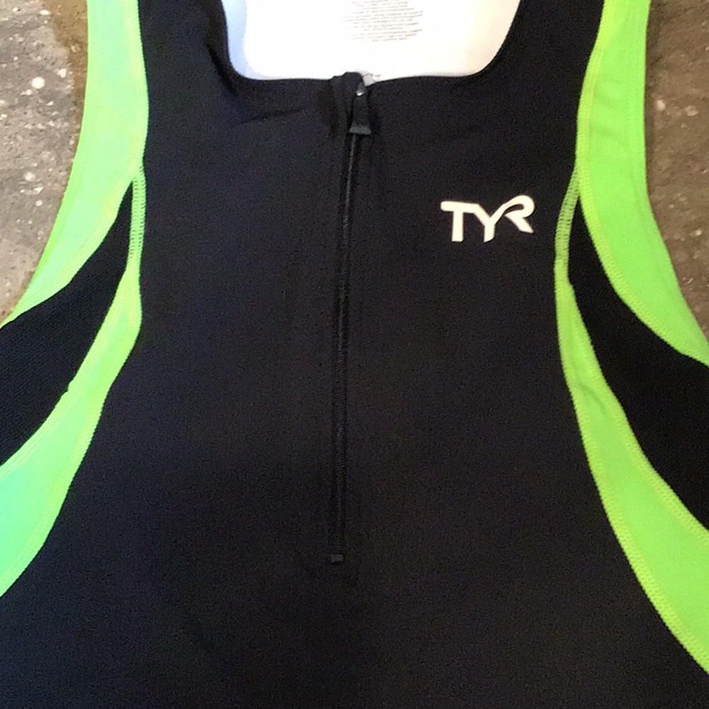 Tyr biking shirt, M - Picture 2 of 7